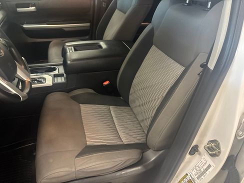 Used 2017 Toyota Tundra SR5 w/ TRD Off Road Package AWD/4WD image 27