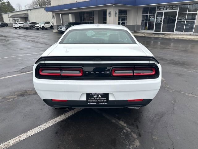 Used 2023 Dodge Challenger R/T Scat Pack RWD image 4