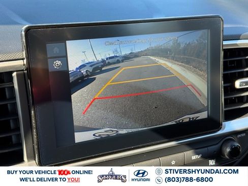 New 2026 Hyundai Venue SE image 3