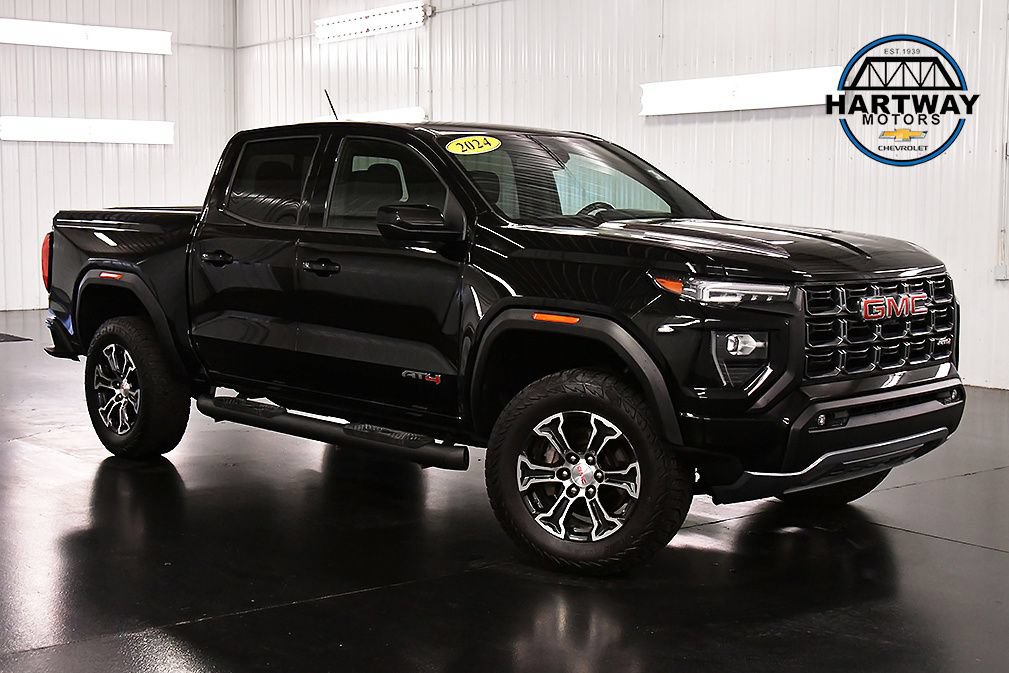 Used 2024 GMC Canyon AT4 AWD/4WD image 1