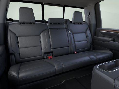 New 2026 GMC Sierra 2500 SLT w/ SLT Premium Package image 17