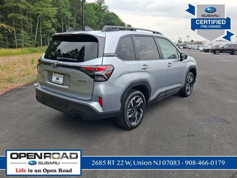 Used 2026 Subaru Forester Premium AWD/4WD image 3