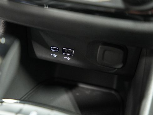 New 2026 Buick Envista Sport Touring image 32