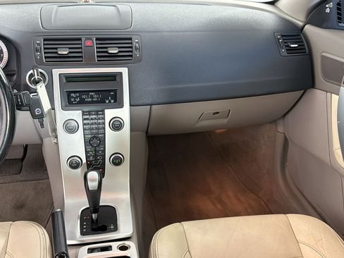 Used 2013 Volvo C70 T5 FWD image 13