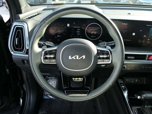 Certified 2024 Kia Sorento SX Prestige w/ Sage Leather Package image 17