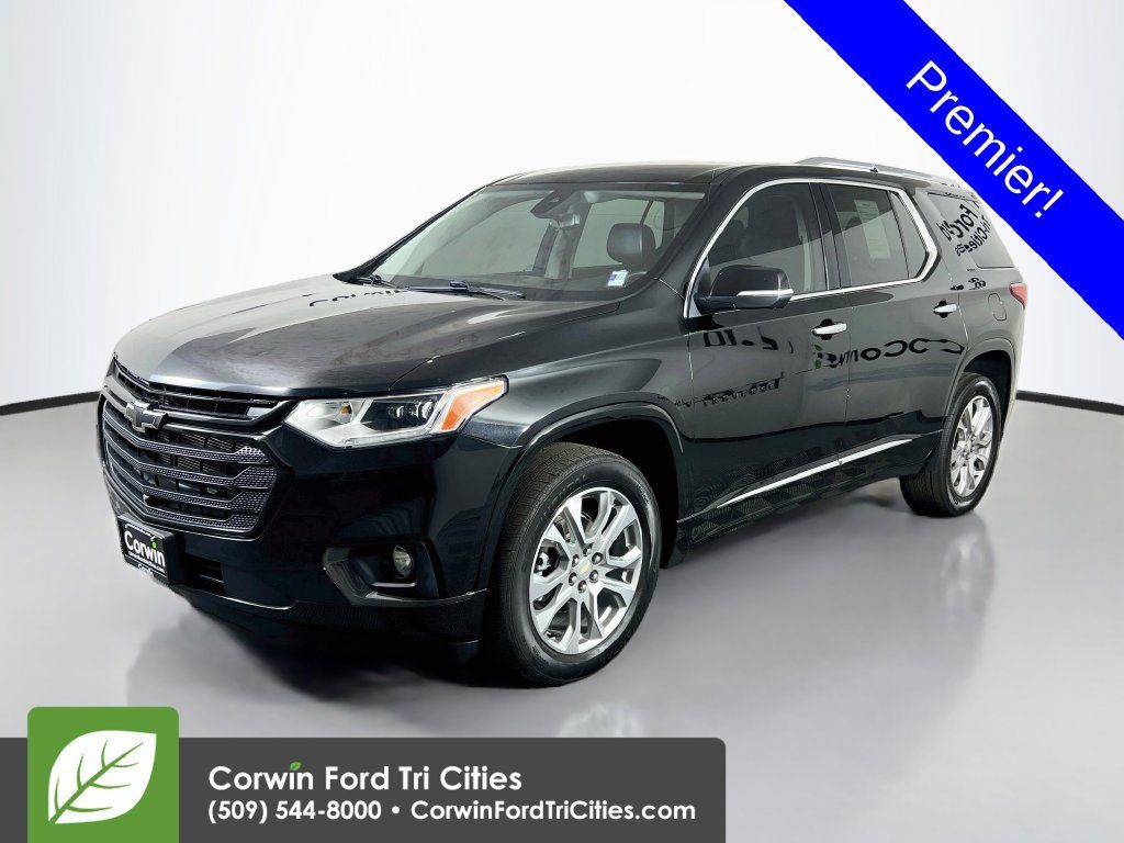 Used 2021 Chevrolet Traverse Premier w/ LPO, Blackout Package AWD/4WD image 5