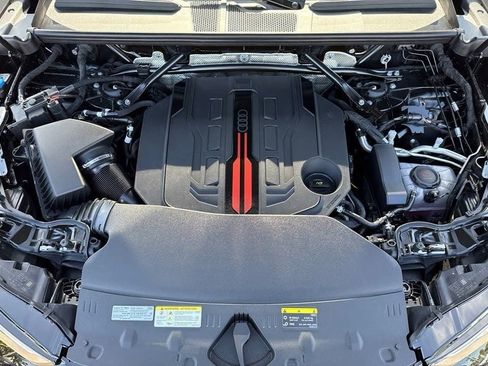 New 2025 Audi SQ5 Premium Plus image 9