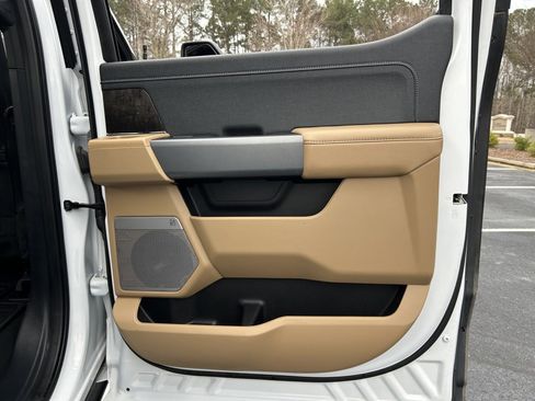 Used 2023 Ford F250 Lariat w/ Chrome Package image 67