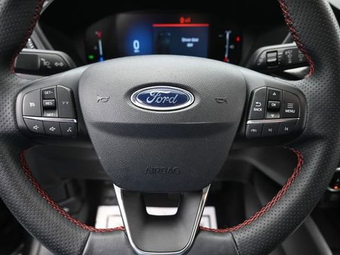 Used 2025 Ford Escape ST-Line AWD/4WD image 14