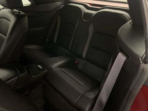Used 2016 Chevrolet Camaro LT RWD image 18