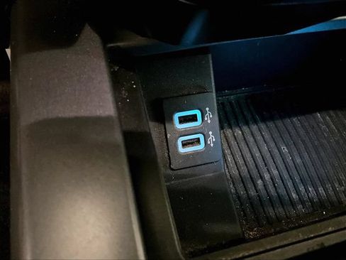 Used 2018 Ford F150 XLT w/ Equipment Group 302A Luxury AWD/4WD image 31
