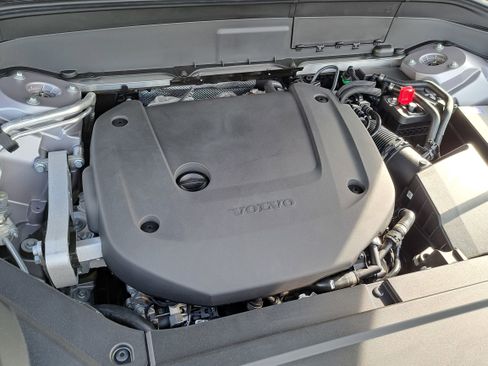 New 2026 Volvo XC90 B6 Ultra image 9