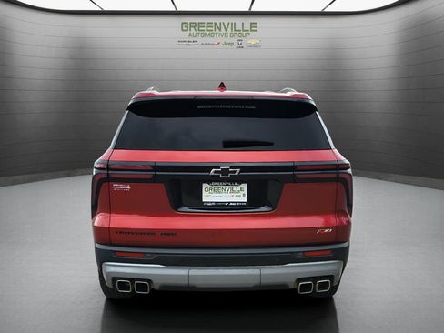 Used 2024 Chevrolet Traverse Z71 w/ Enhanced Driving Package image 6