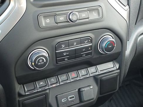 Used 2025 Chevrolet Silverado 1500 W/T image 26