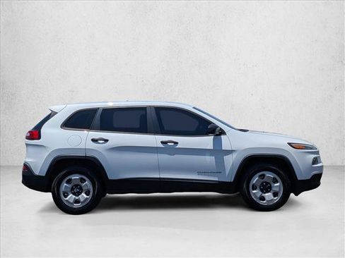 Used 2016 Jeep Cherokee Sport AWD/4WD image 4