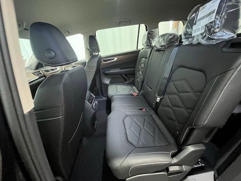 New 2026 Volkswagen Atlas SE image 22