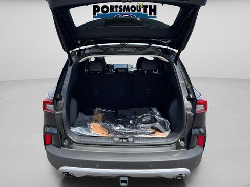 New 2024 Ford Escape SE w/ PHEV Premium Package FWD image 14