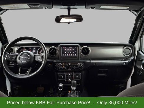 Used 2021 Jeep Gladiator Sport image 13