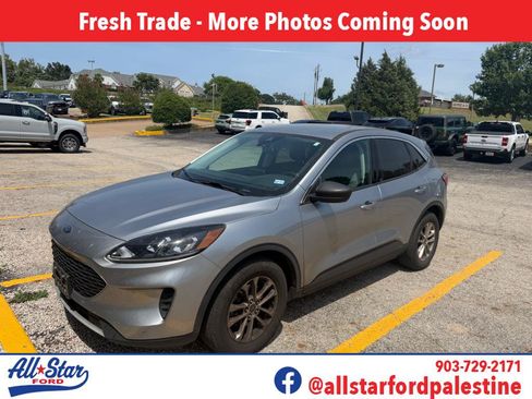 Used 2022 Ford Escape SE w/ Convenience Package FWD image 1