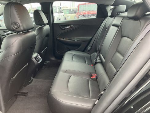 Used 2017 Chevrolet Malibu Premier w/ Driver Confidence Package image 29