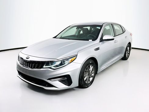 Used 2020 Kia Optima LX image 3