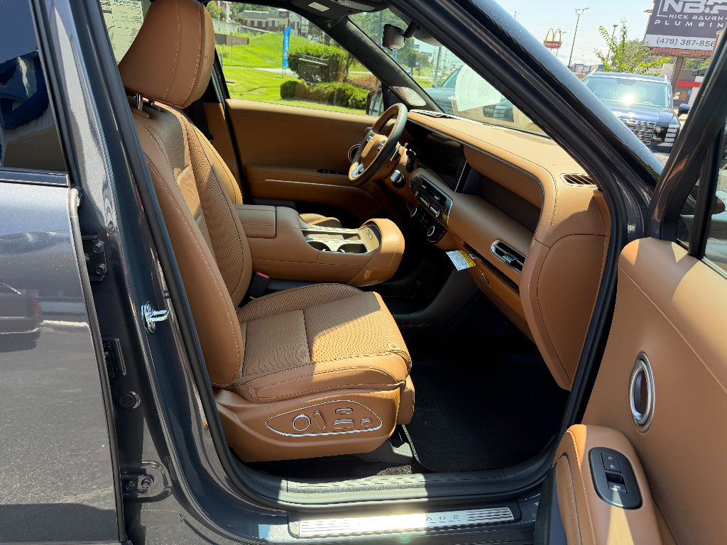 New 2027 Hyundai Palisade Calligraphy FWD image 19