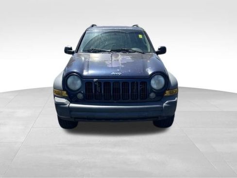Used 2007 Jeep Liberty Sport AWD/4WD image 2