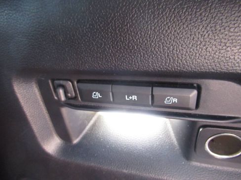 Used 2020 Ford Explorer ST w/ Premium Technology Package AWD/4WD image 17