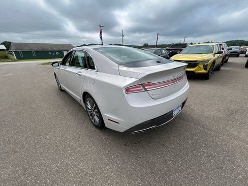 Used 2019 Lincoln MKZ Premiere FWD image 7