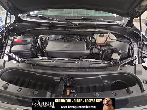 Used 2025 GMC Yukon Denali w/ LPO, Floor Liner Package AWD/4WD image 6