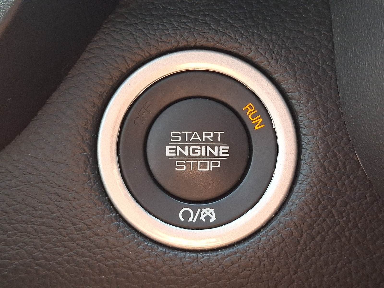Used 2025 RAM 1500 Laramie AWD/4WD image 22