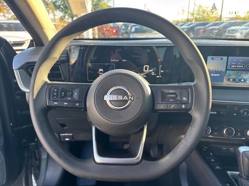 Certified 2025 Nissan Kicks SV w/ SV Premium Package image 12