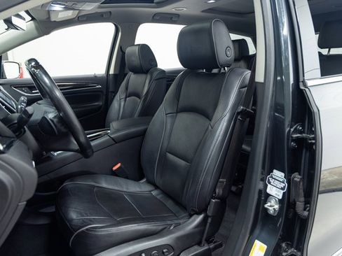 Used 2020 Buick Enclave Avenir w/ Avenir Technology Package image 23