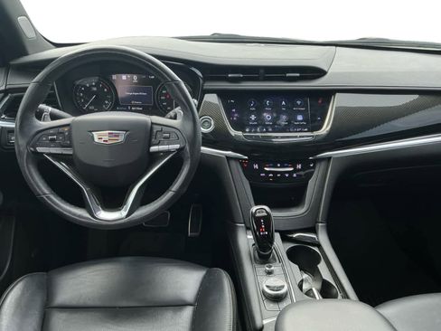 Used 2020 Cadillac XT6 Sport image 10