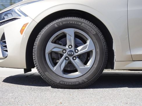 Used 2021 Kia K5 LXS FWD image 31