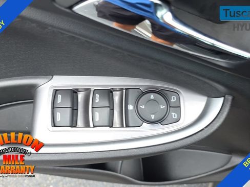 Used 2024 Chevrolet Malibu LT FWD image 13