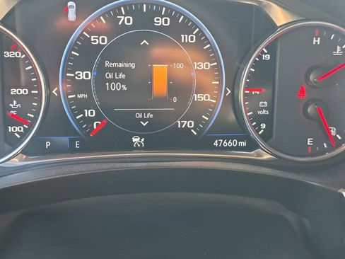 Certified 2023 Chevrolet Traverse Premier FWD image 12