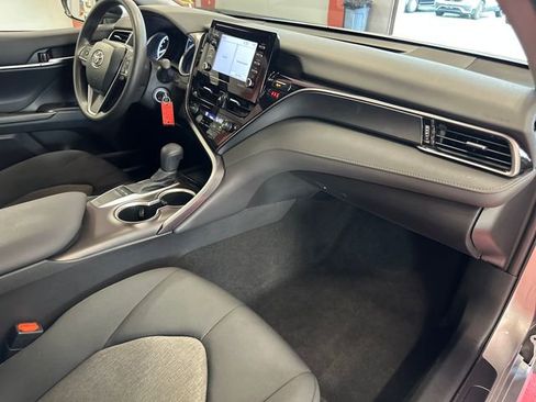 Used 2023 Toyota Camry LE FWD image 17