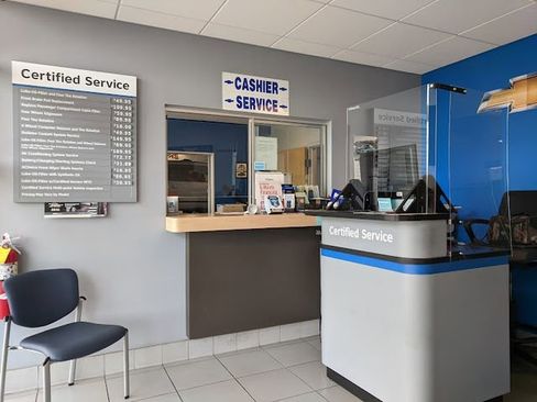 Used 2024 Chevrolet Silverado 1500 LT w/ Safety Package image 6