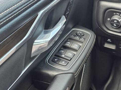 Used 2022 RAM 1500 Laramie RWD image 17
