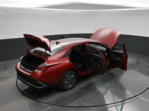 New 2026 Hyundai Elantra Blue w/ Cargo Package image 38