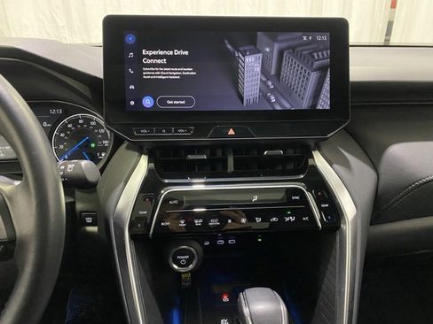 Certified 2024 Toyota Venza Nightshade image 17