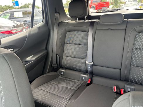Used 2025 Chevrolet Equinox LT FWD image 40