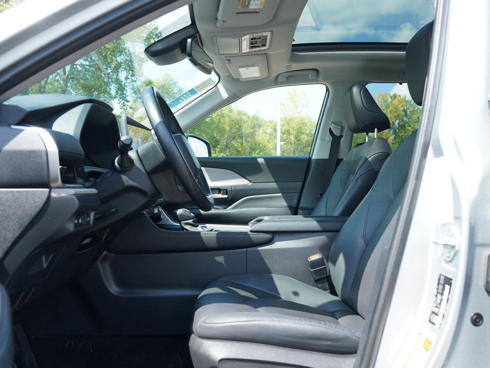 Used 2024 Toyota Grand Highlander AWD image 20