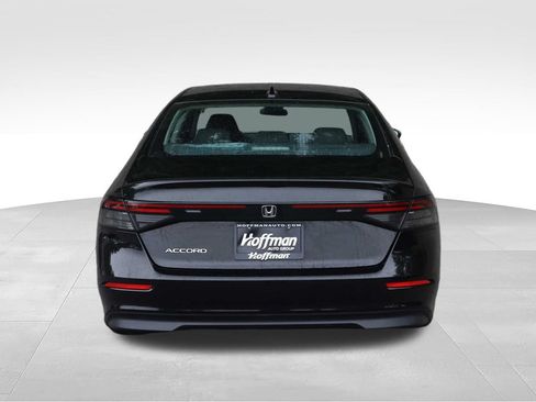 Used 2023 Honda Accord EX image 11