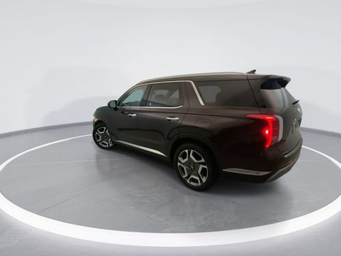 Used 2023 Hyundai Palisade Limited w/ Cargo Package AWD/4WD image 4