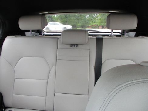 Used 2018 Mercedes-Benz GLA 250 image 14