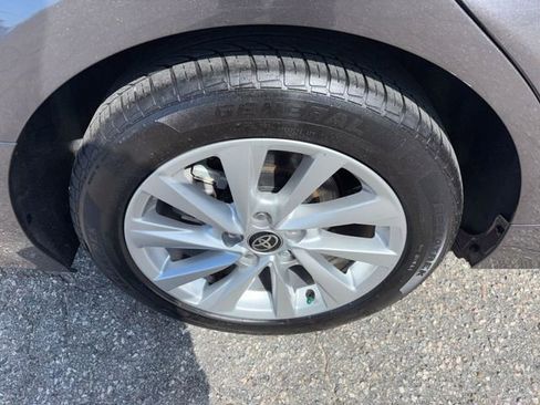 Used 2024 Toyota Camry LE image 10