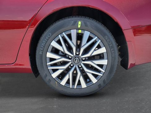 New 2025 Nissan Altima 2.5 SV image 12