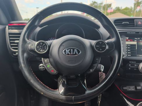 Used 2016 Kia Soul + w/ Tarmac Special Edition FWD image 11